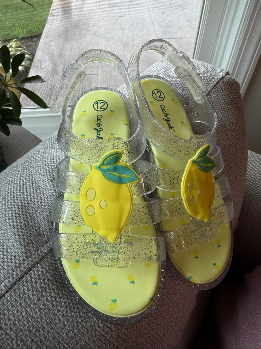 CAT & JACK Girls' Yellow Lemon Glitter Jelly Sandals - Kids